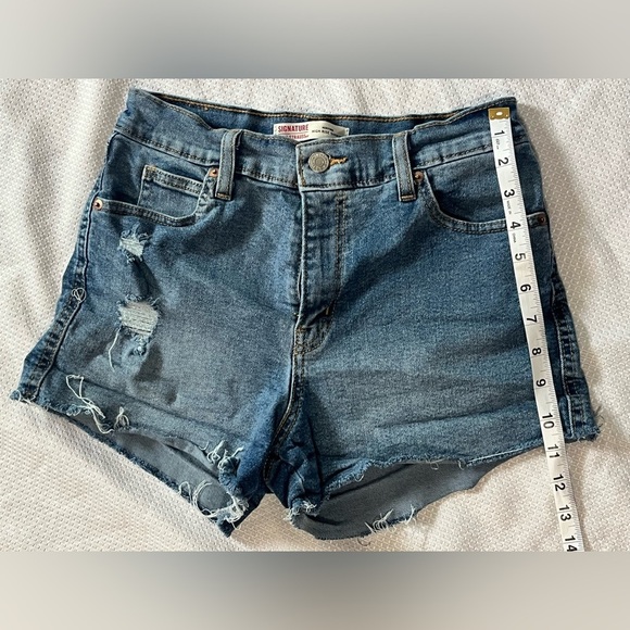 Signature by Levi Strauss Denim Blue Women's Shorts Size 0 Waist 25 - Picture 10 of 14